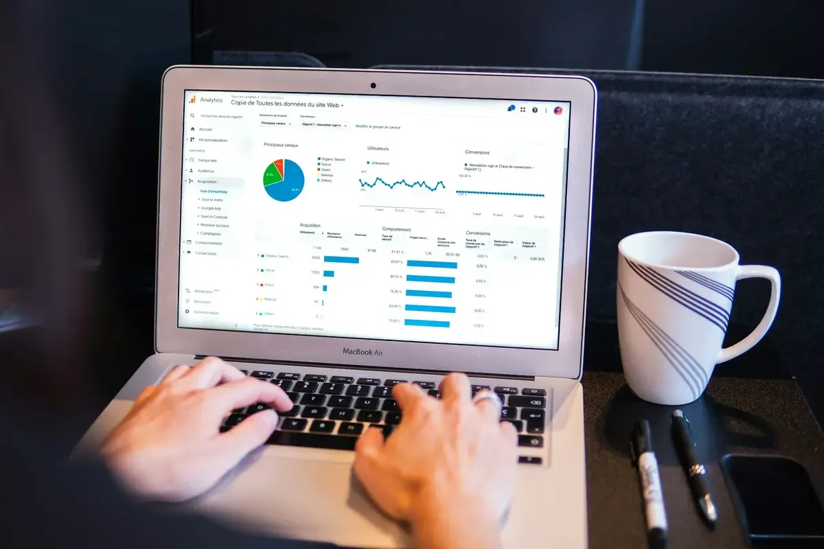 8 Essential Ecommerce Google Analytics Dashboards Recommended by E-commerce Experts